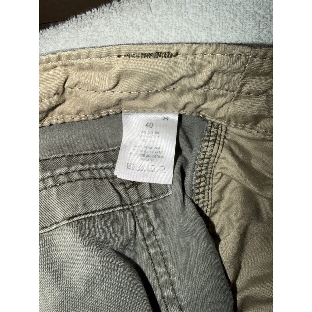 Unionbay Survivor Cargo Shorts Mens Size 42 Olive Khaki 90s Grunge Y2K - Picture 7 of 7